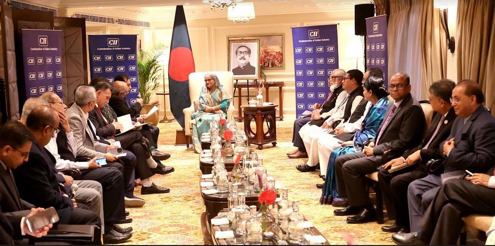 Hasina urges Indian businesses to invest in Bangladesh
