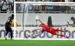 Argentina beat Ecuador to reach Copa semis
